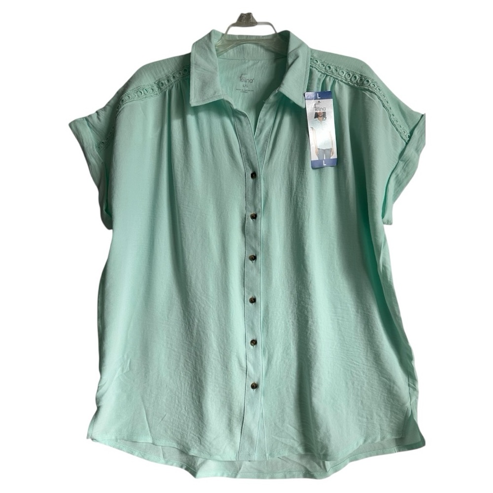 Felina Light Green Button-Down Short Sleeve Shirt